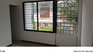 RENTO CASA EN SECTOR SURAMERICANA MEDELLIN
