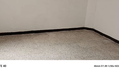 RENTO CASA EN SECTOR SURAMERICANA MEDELLIN