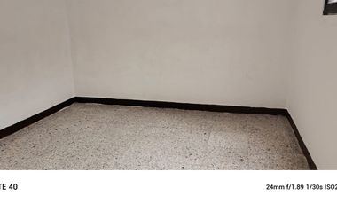 RENTO CASA EN SECTOR SURAMERICANA MEDELLIN