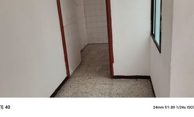 RENTO CASA EN SECTOR SURAMERICANA MEDELLIN