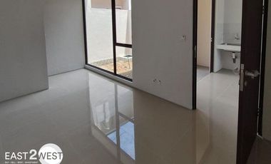 Dijual Cepat Rumah Cluster Aeris Citra Garden Serpong Cisauk Tangerang Unit Baru Bagus Cantik Siap Huni
