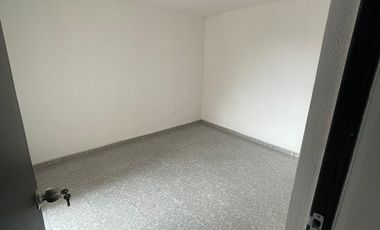 CASA EN VENTA UBICADA EN FUENTES DEL VALLE, TULTITLAN. LISTA PARA HABITAR, GRAN OFERTA!!!