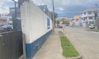 Excelente terreno comercial y residencial en venta 1.000m2 sector Complejo Deportivo Totoracocha