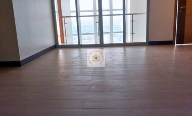 232 sqm 5 bedroom Penthouse FOR SALE in One Central Makati across RCBC Plaza