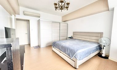 Rush Sale! 2BR Unit For Sale - One Shangri-La Place