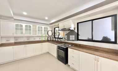 Grand 8 Bedroom House with Pool in Mandaue for Rent