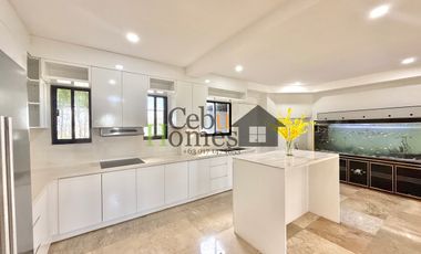 Grand 8 Bedroom House with Pool in Mandaue for Rent