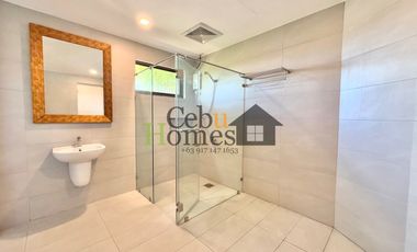 Grand 8 Bedroom House with Pool in Mandaue for Rent