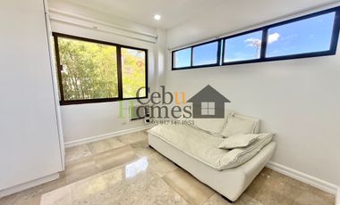 Grand 8 Bedroom House with Pool in Mandaue for Rent