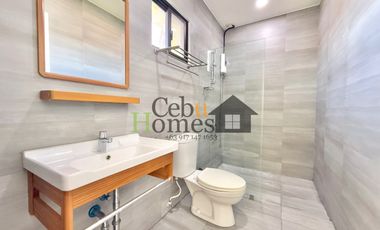 Grand 8 Bedroom House with Pool in Mandaue for Rent