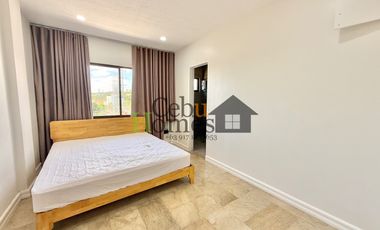 Grand 8 Bedroom House with Pool in Mandaue for Rent