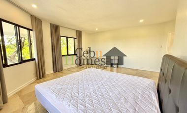 Grand 8 Bedroom House with Pool in Mandaue for Rent