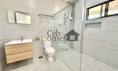 Grand 8 Bedroom House with Pool in Mandaue for Rent