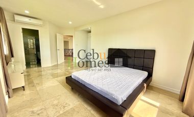 Grand 8 Bedroom House with Pool in Mandaue for Rent