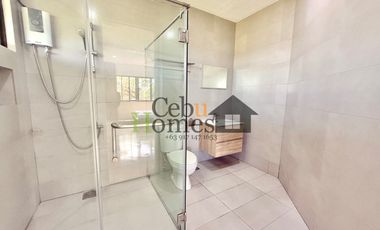 Grand 8 Bedroom House with Pool in Mandaue for Rent