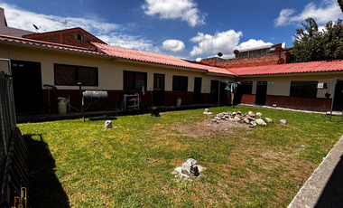 Casas Comerciales en Venta en Cuenca Frente al Mall del Batán