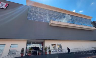 Casas Comerciales en Venta en Cuenca Frente al Mall del Batán