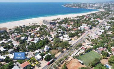 Se vende un terreno colindante con carretera federal, en playa zicatela, Pto. Esc.Oax.