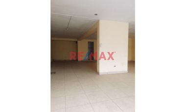 Casa Ideal Para Inversión O Negocio Con Parámetros De 7 Pisos