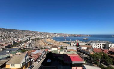 Se Vende Depto Vista Panorámica en Cerro Barón