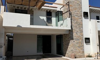 Casa en renta al norte en residencial torrealta