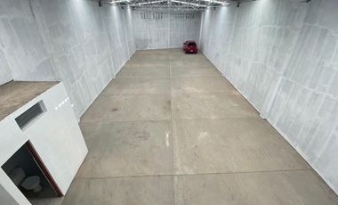 BODEGA EN RENTA EN RINCÓN DE URÍAS CON 313.5 mts.