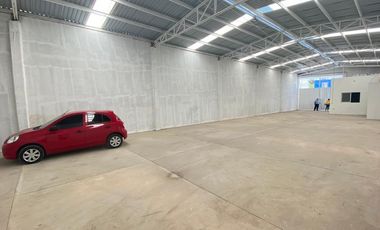 BODEGA EN RENTA EN RINCÓN DE URÍAS CON 313.5 mts.