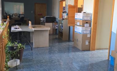 SE RENTAN  AMPLIAS OFICINAS Y AREA DE TRABAJO, A UNA CUADRA DE PLUTARCO ELIAS CALLES