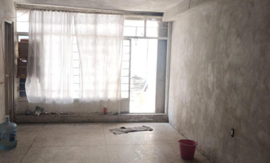 CASA EN VENTA COMO TERRENO SANTA CRUZ MEYEHUALCO ENTREGA INMEDIATA