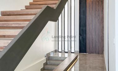 Exclusiva Casa en Venta Cumbres Elite Premier, Priv.Andes - Diseño Contemporáneo