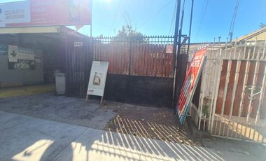 CASA AISLADA TOTALMENTE SÓLIDA- CON LOCAL COMERCIAL- LUBRICENTRO FUNCIONANDO. LO PRADO.