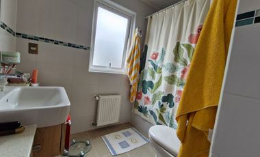 CASA 4   DORMITORIOS,  2 ESTEROS, PUERTO MONTT