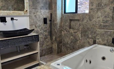 Linda casa en Cuautlancingo-Puebla