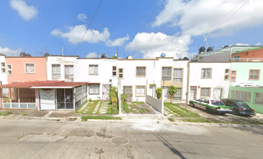 Casa en Remate Bancario - Fuente de Acuario, Las Fuentes Fraccionamiento, Veracruz