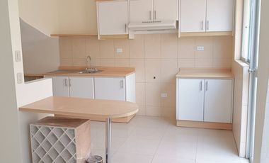 ARRIENDO CASA EN TUMBACO - CONJUNTO MIRA CETI