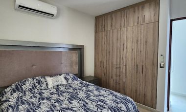 En RENTA Casa con o sin Muebles en Lomas de la Rioja