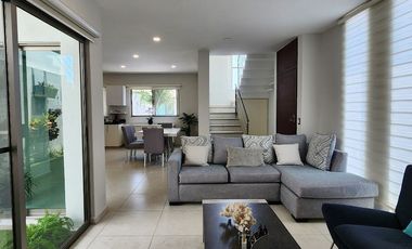 En RENTA Casa con o sin Muebles en Lomas de la Rioja
