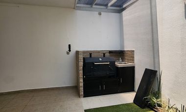 En RENTA Casa con o sin Muebles en Lomas de la Rioja