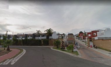 Bonita casa en renta sobre esquina  Punta Altozano.
