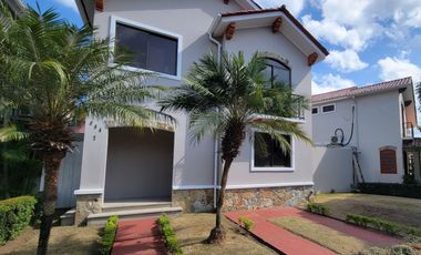 Alquiler de Casa Via a la Costa Urbanizacion Terranostra