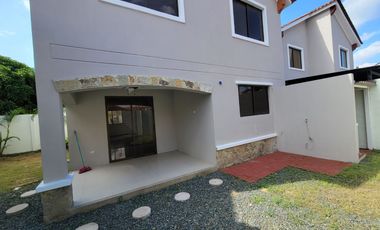 Alquiler de Casa Via a la Costa Urbanizacion Terranostra