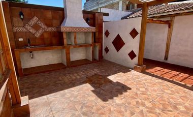HERMOSA CASA RUSTICA DE RENTA EN TUMBACO SECTOR COLLAQUI