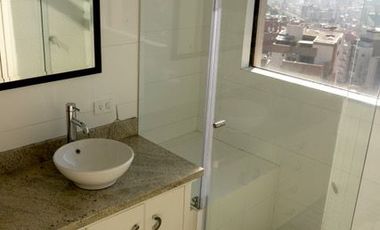 VENDO EN EL SECTOR DEL BOSQUE EXELENTE DEPARTAMENTO TOTALMENTE REMODELADO