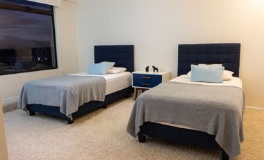 VENDO EN EL SECTOR DEL BOSQUE EXELENTE DEPARTAMENTO TOTALMENTE REMODELADO