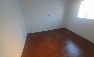 Vendo Casa 6D/2B Avenida Goycolea, La Cisterna