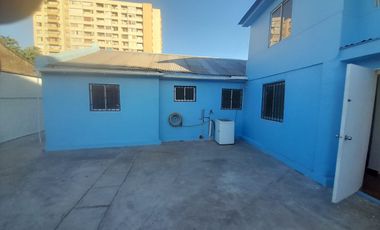 Vendo Casa 6D/2B Avenida Goycolea, La Cisterna