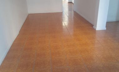 Vendo Casa 6D/2B Avenida Goycolea, La Cisterna