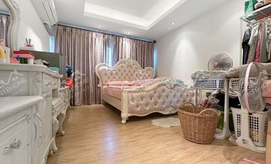 หมู่บ้านลานทอง ปากเกร็ด แปลงมุม ต่อเติมครบ ทำเลดีติดถนนใหญ่ติวานนท์
