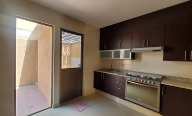 CASA EN VENTA PRIVANZA CAMINO REAL