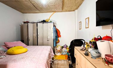 Casa 3D/1B en barrio residencial